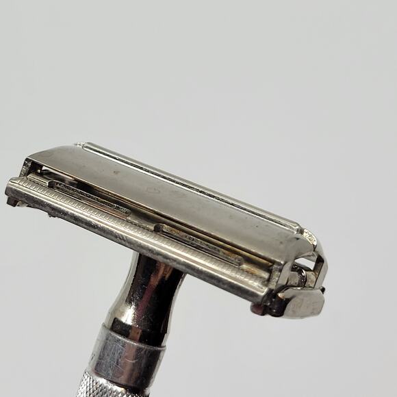 Vintage Gillette Super Speed Safety Razor W-3 1960s - Picture 4 of 9